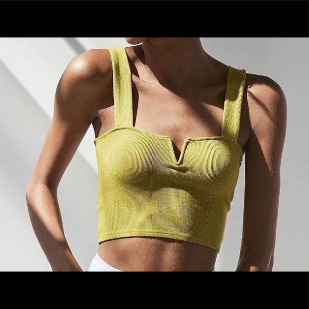 NEVER WORN Urban Outfitters Crop Top